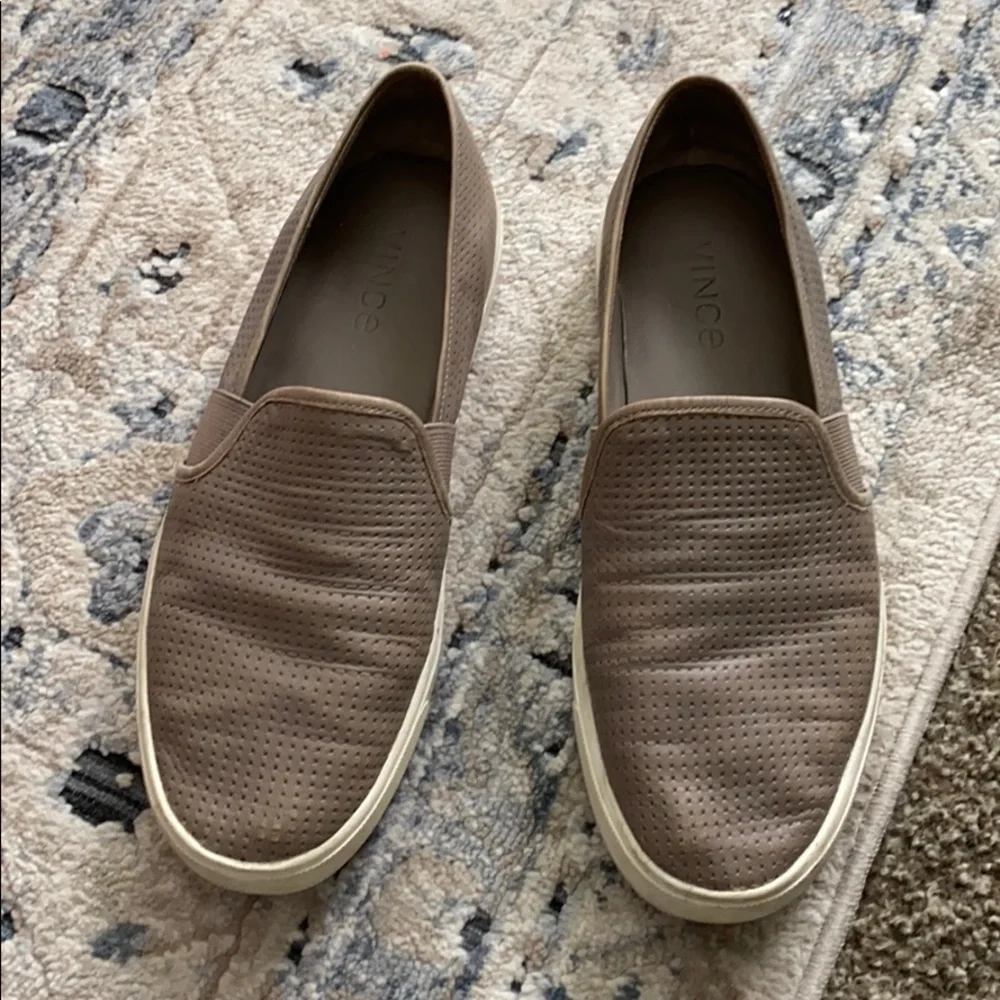 Vince Blair slip-on taupe beige sneakers - Picture 3 of 15